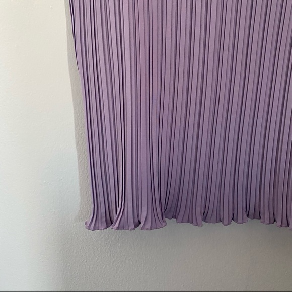 SOLD NICOLA y2k high neck pleated lavender tank - Picture 3 of 4